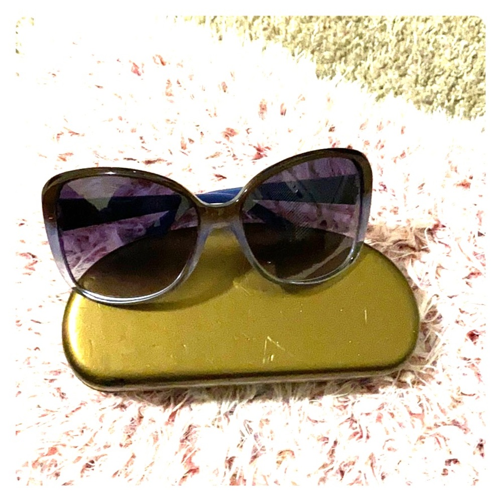 Baby Blue Oversized Gucci Sunglasses